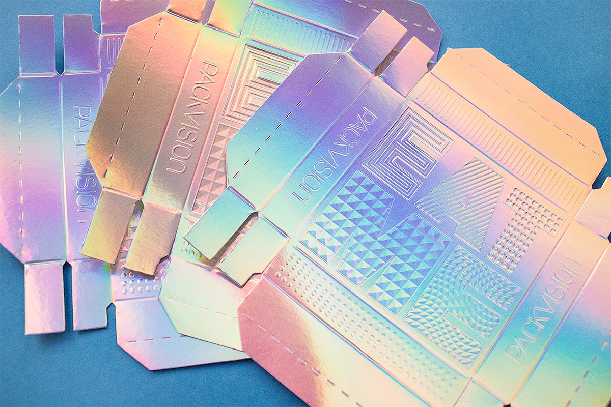 方形小巧克力食品包裝設計，閃亮的包裝設計