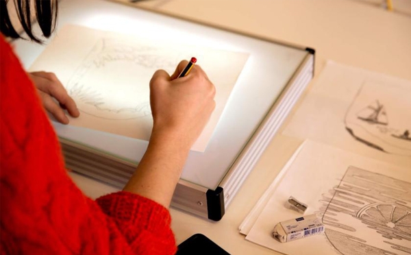 打開通往另一個(gè)世界的神奇之窗，帶你享受生活中片刻的寧?kù)o｜蘇打水包裝設(shè)計(jì)